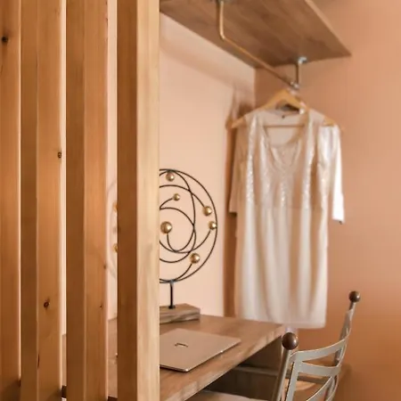 Porto Roma Seaside Hotel *