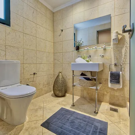 Porto Roma Seaside Hotel