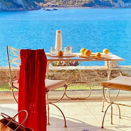 Porto Roma Seaside מלון Vasilikí