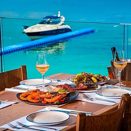 Porto Roma Seaside Hotel