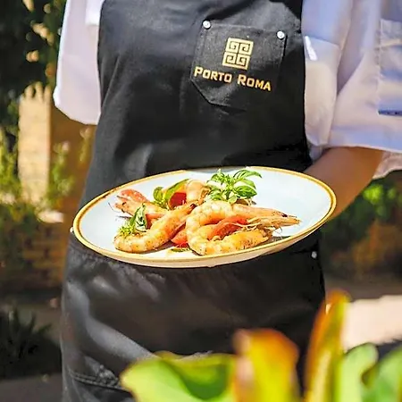 Porto Roma Seaside Hotel *