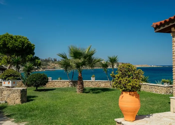 Porto Roma Seaside Vasilikí
